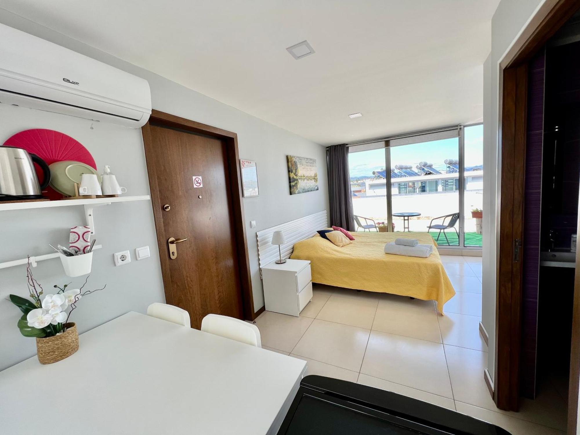 Quarto Privado E Entrada Independente Com Aquecimento E Terraco - Vila Verde Centro Брага Экстерьер фото
